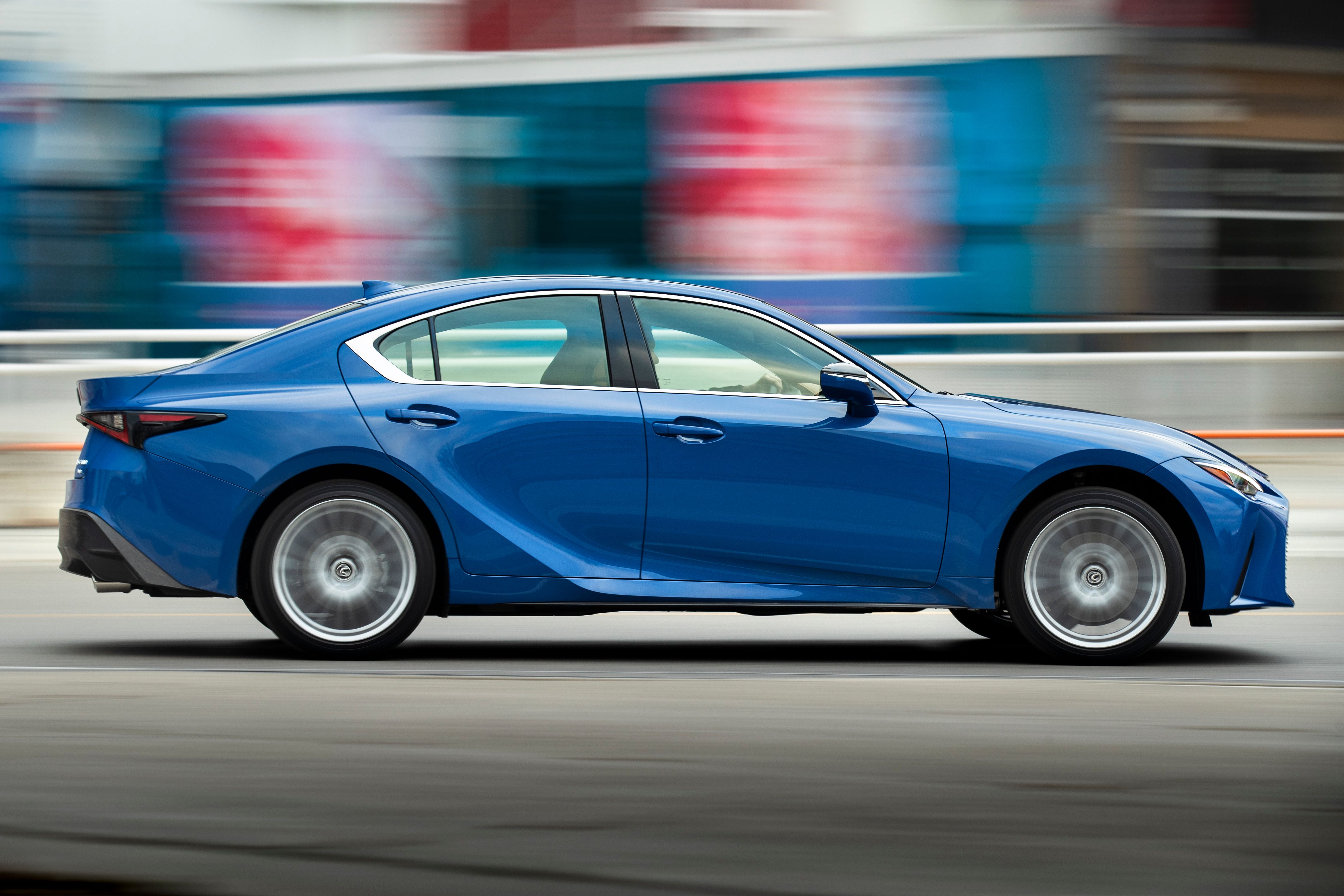 2021_Lexus_IS_300_46_620bac6b4b