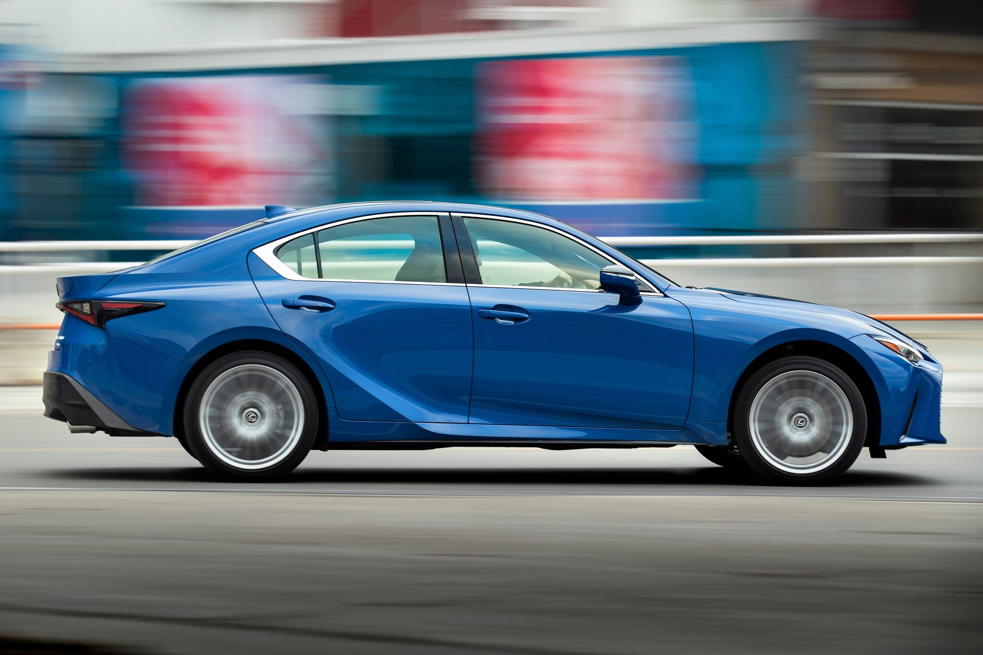 2021_Lexus_IS_300_46_620bac6b4b