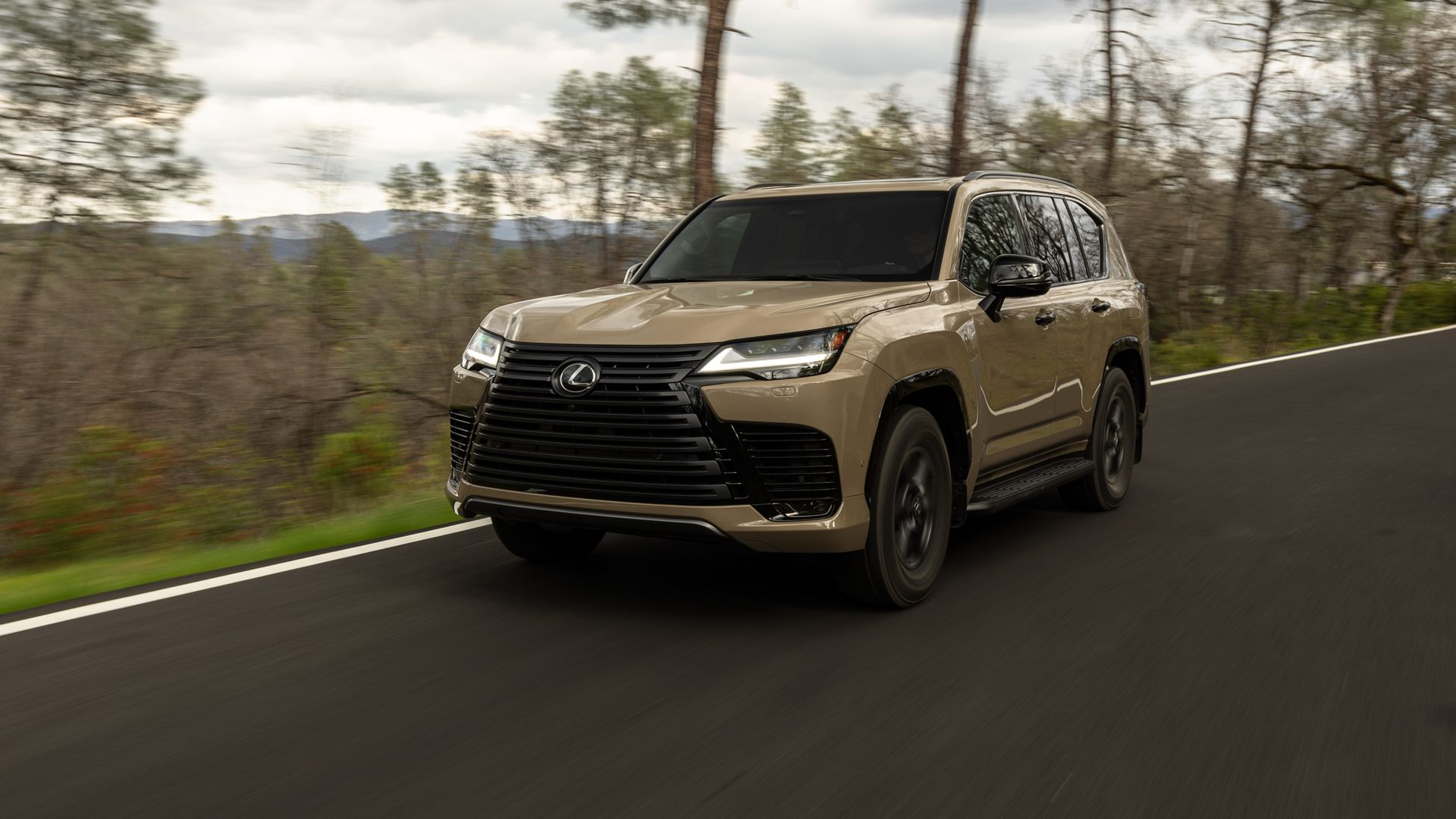 2025_Lexus_LX_700h_Overtrail_Earth_008_6862368cb9